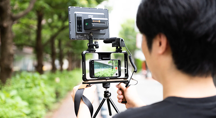 GoProやiPhoneを用いた撮影は、テレビ番組の撮影でも一般的に